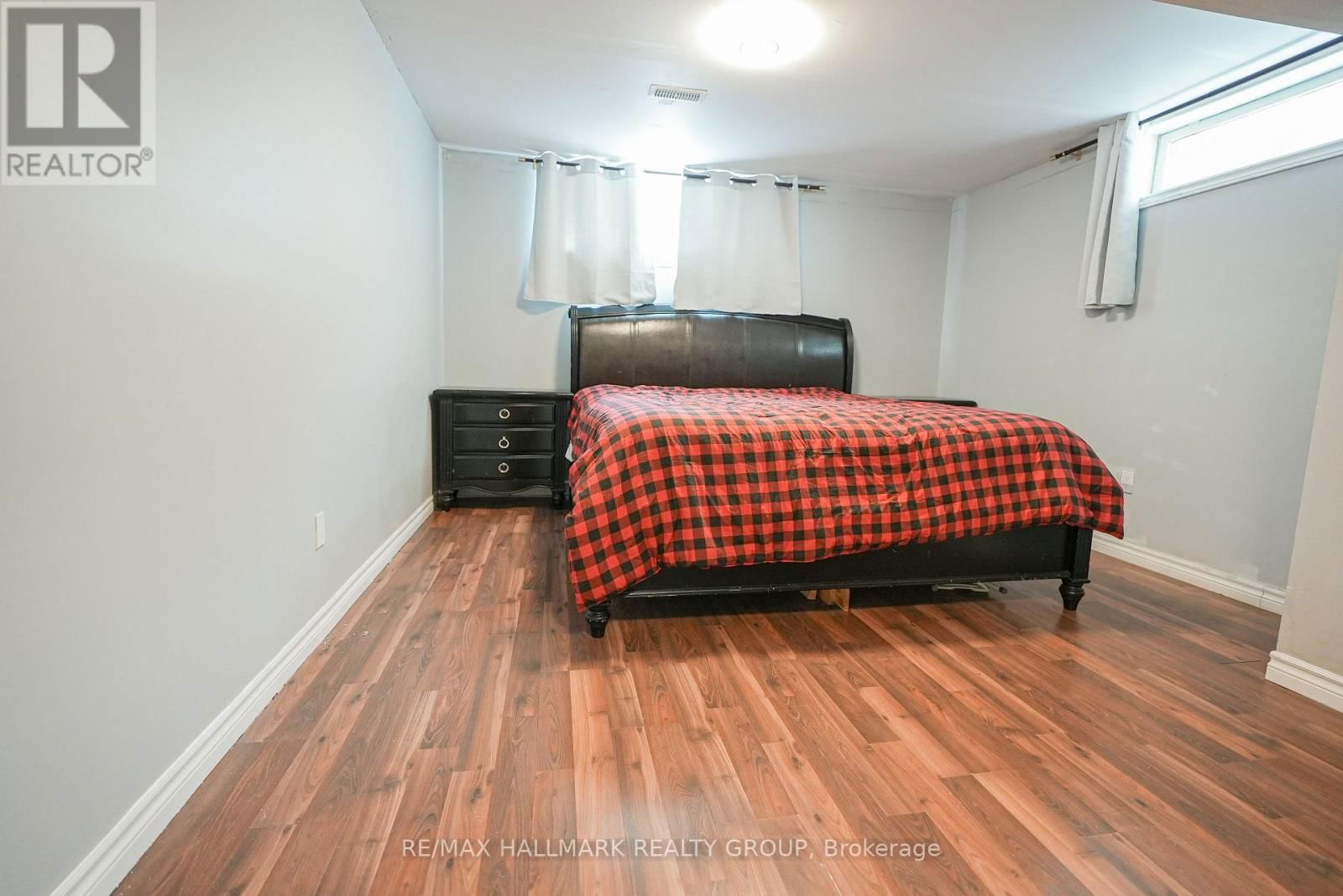 345 STONEWAY DRIVE Image 29