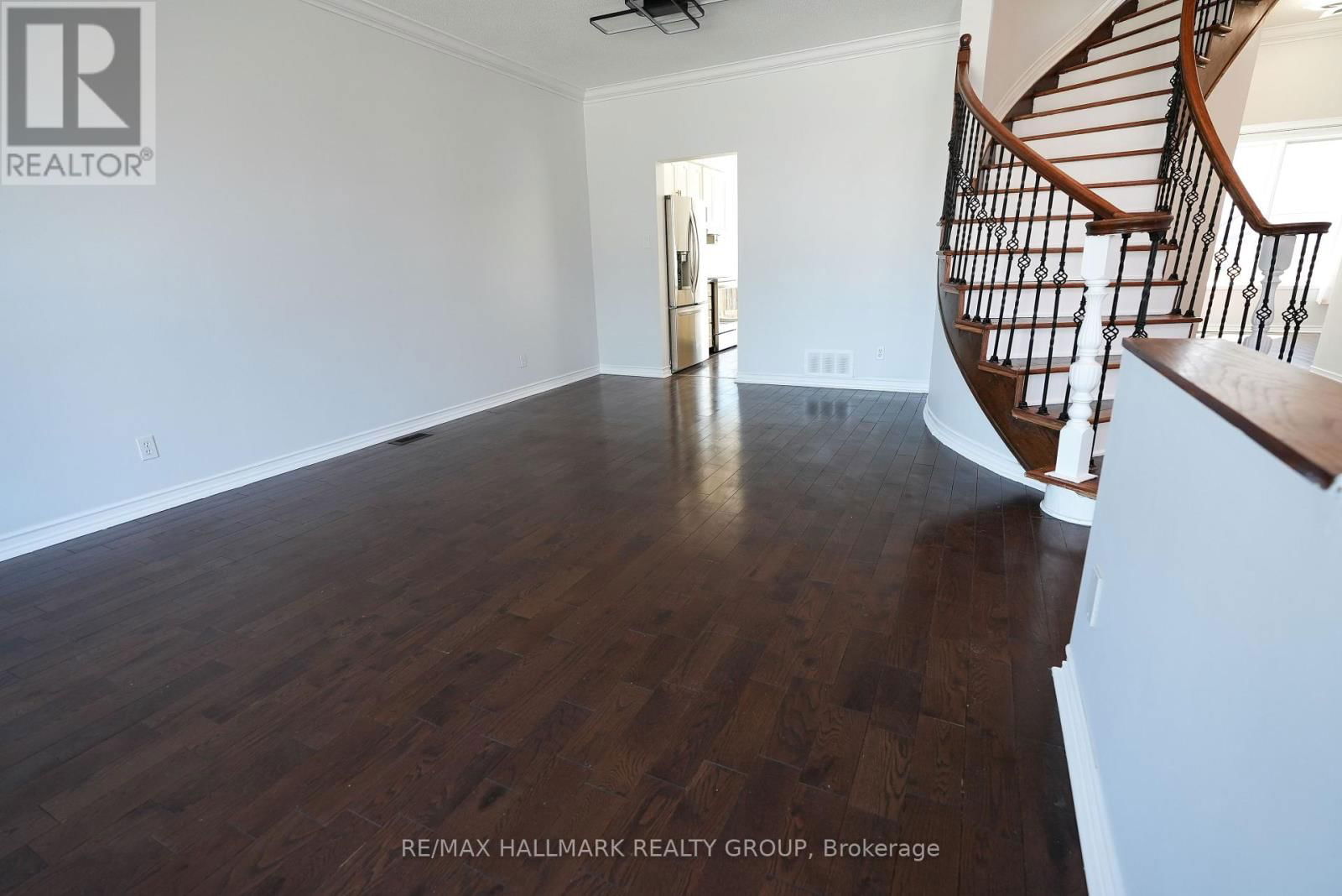 345 STONEWAY DRIVE Image 4