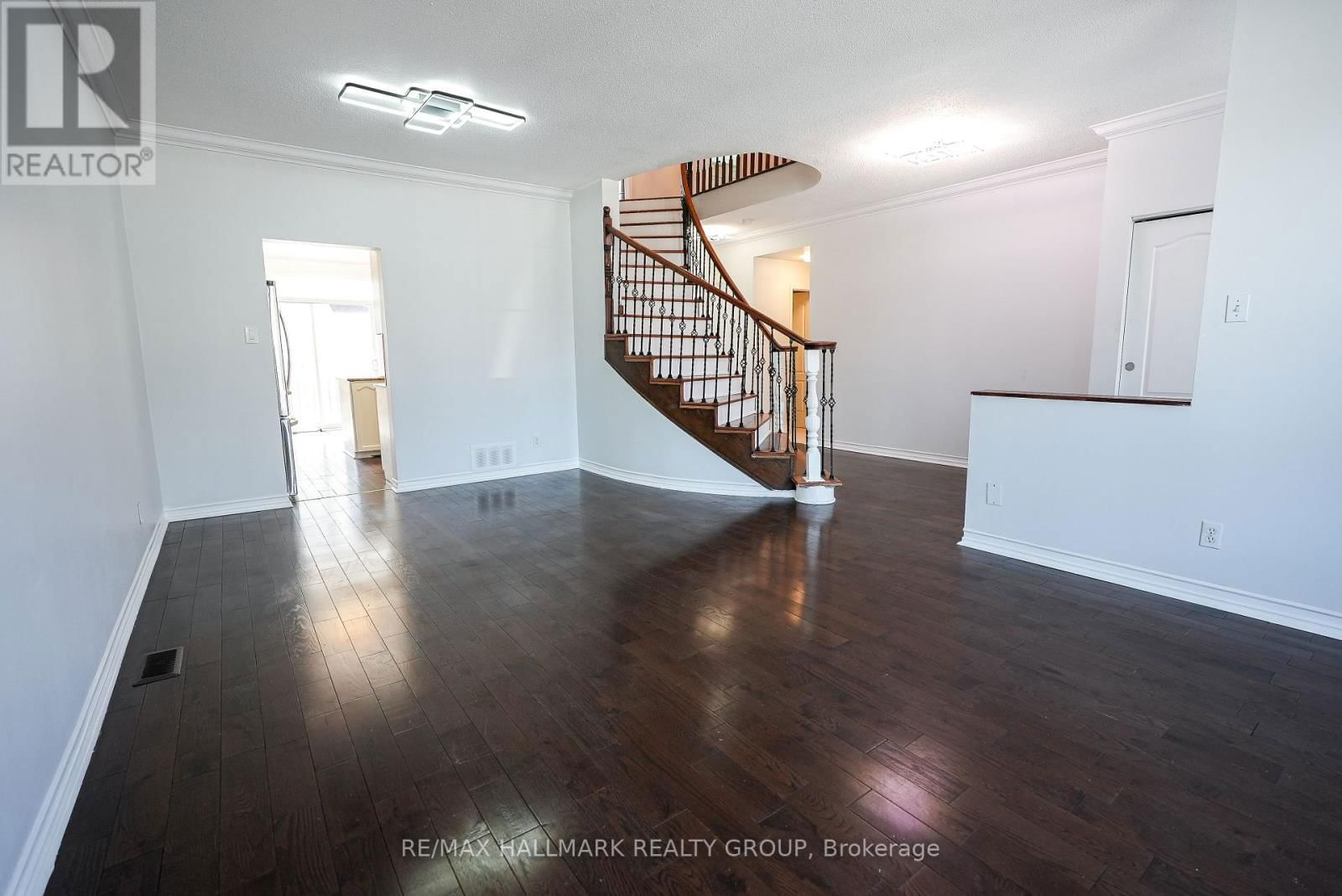 345 STONEWAY DRIVE Image 6