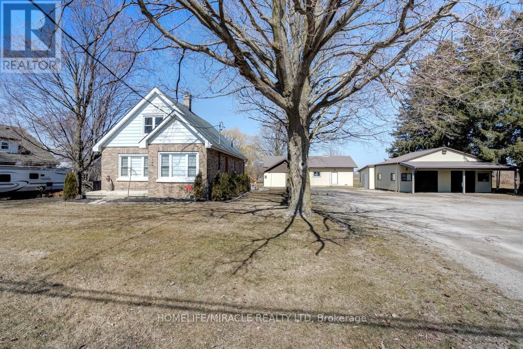 1047 PARKINSON ROAD NORTH Image 1