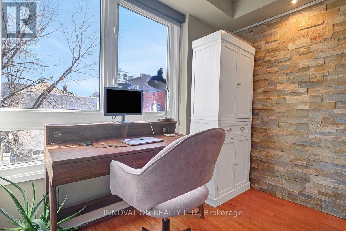 2C - 150 WAVERLEY STREET Image 15