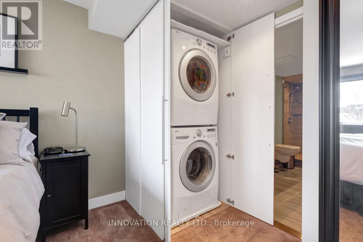 2C - 150 WAVERLEY STREET Image 39