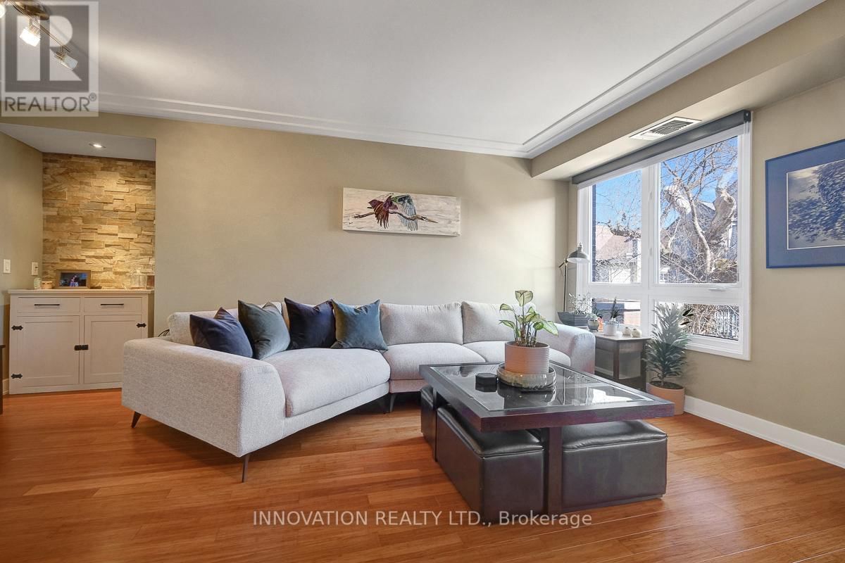 2C - 150 WAVERLEY STREET Image 7