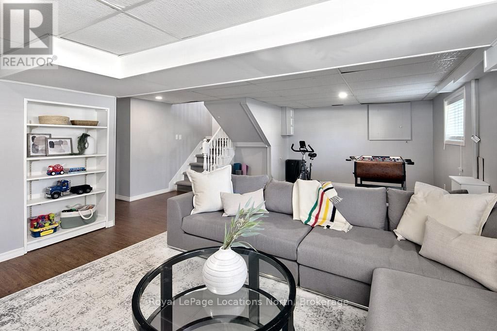 33 BLAKE STREET Image 12