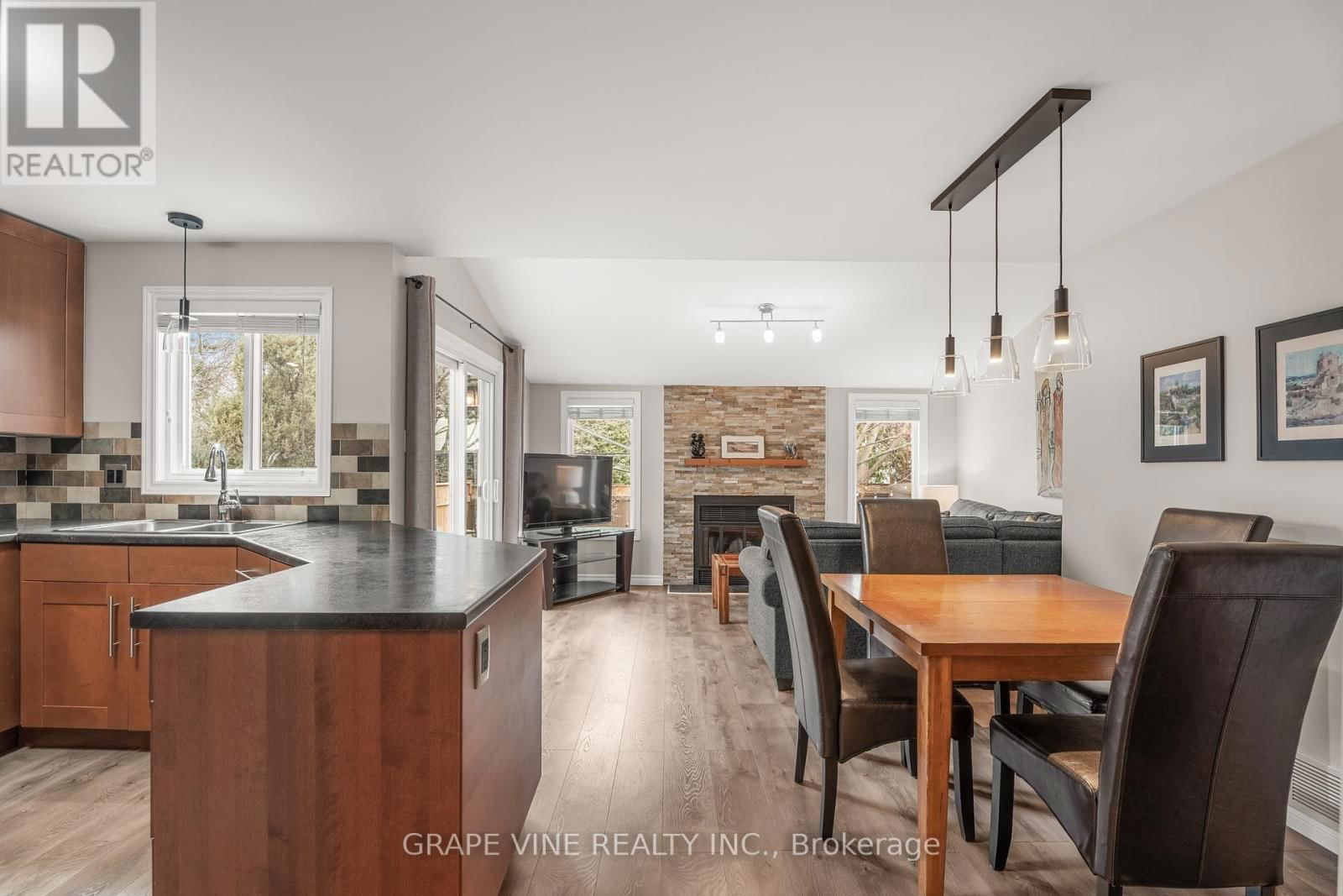1667 TEAKDALE AVENUE Image 13