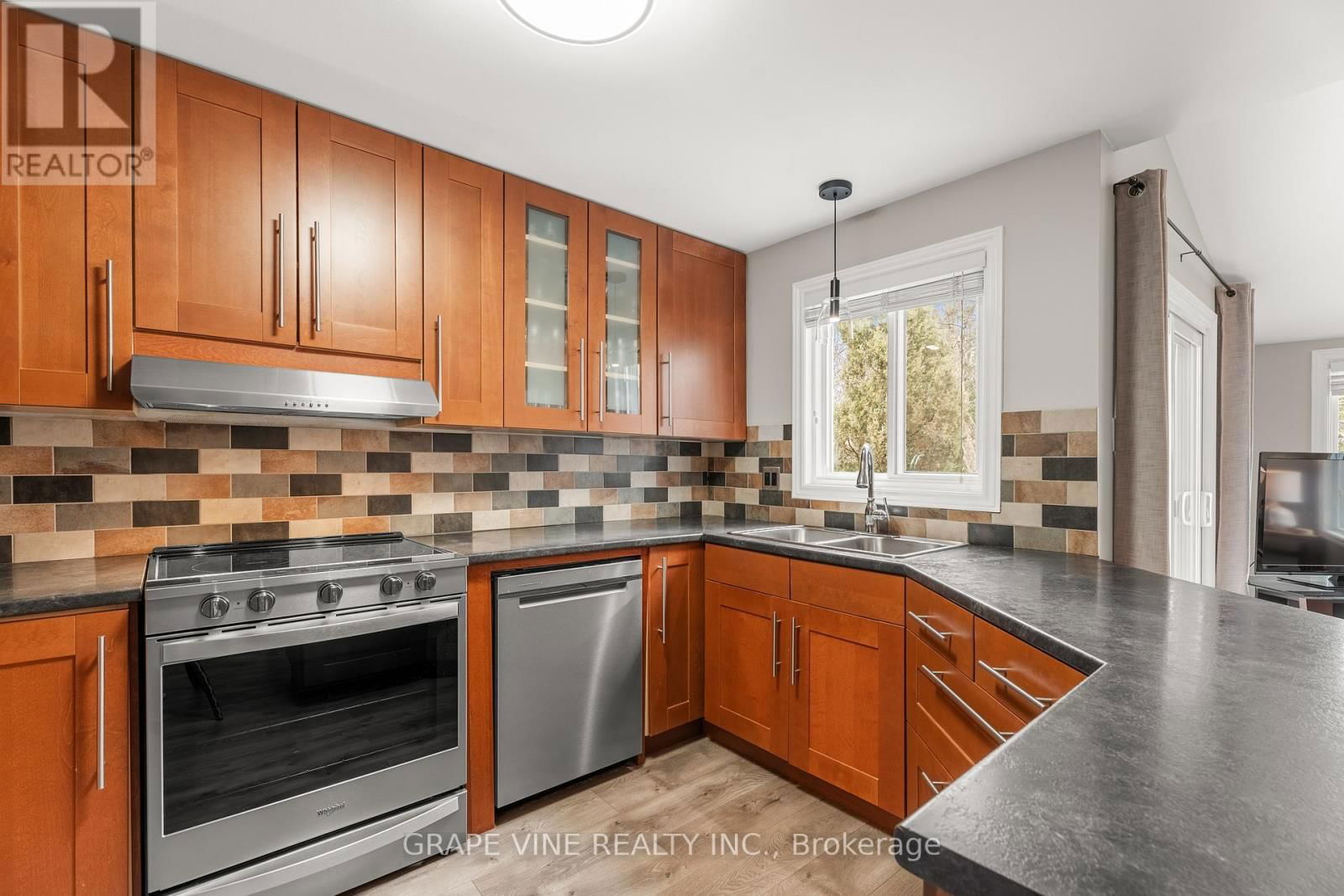 1667 TEAKDALE AVENUE Image 16