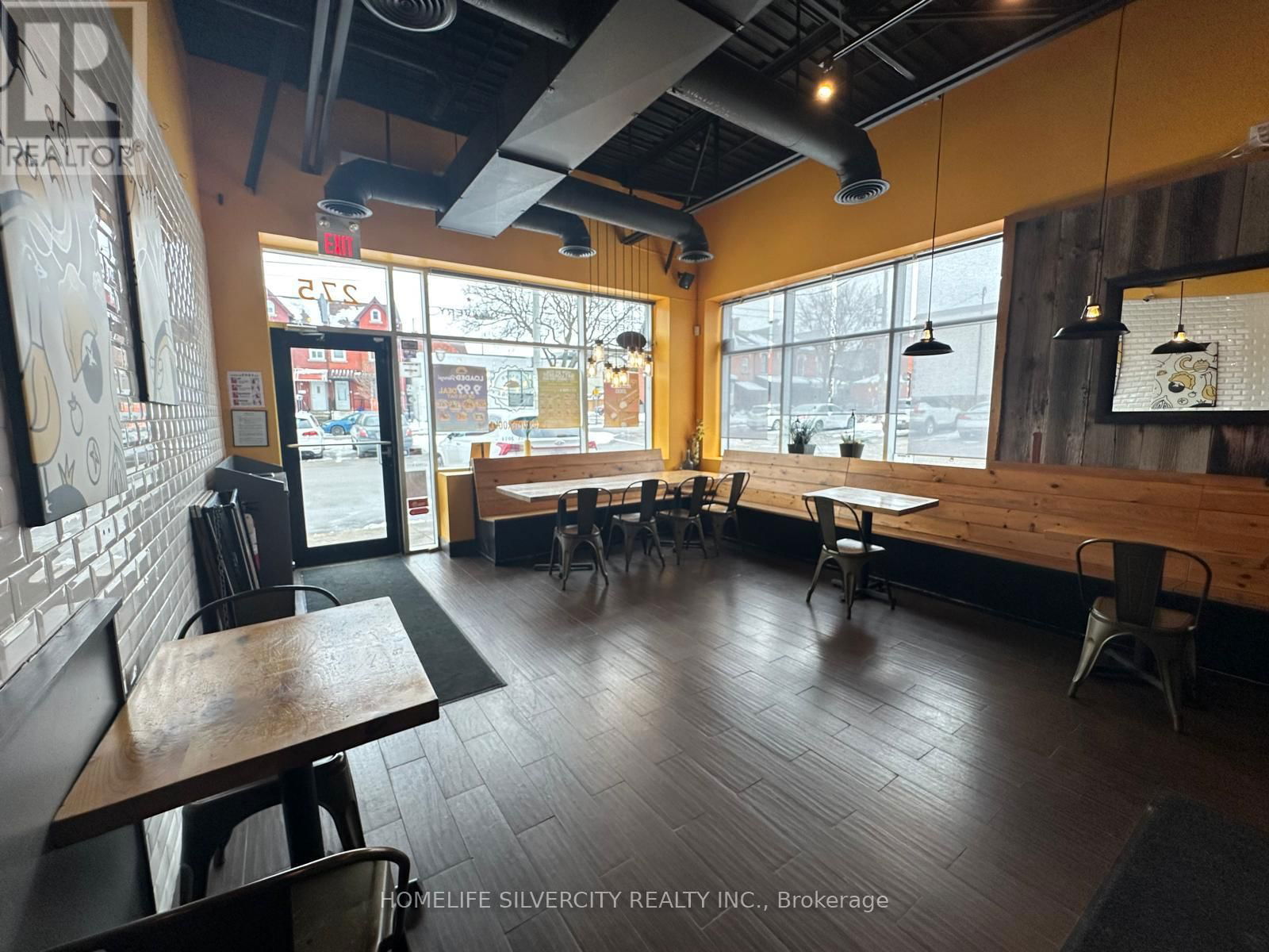 3 - 275 JAMES STREET NORTH Image 4
