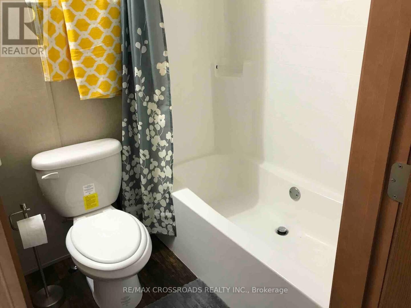 10 HUNT ROAD Image 15