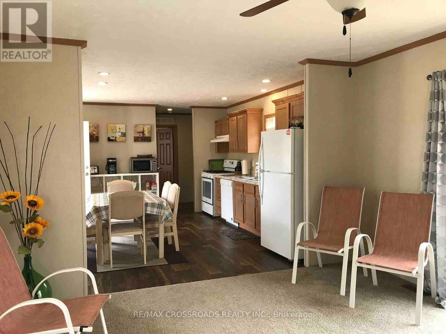 10 HUNT ROAD Image 9