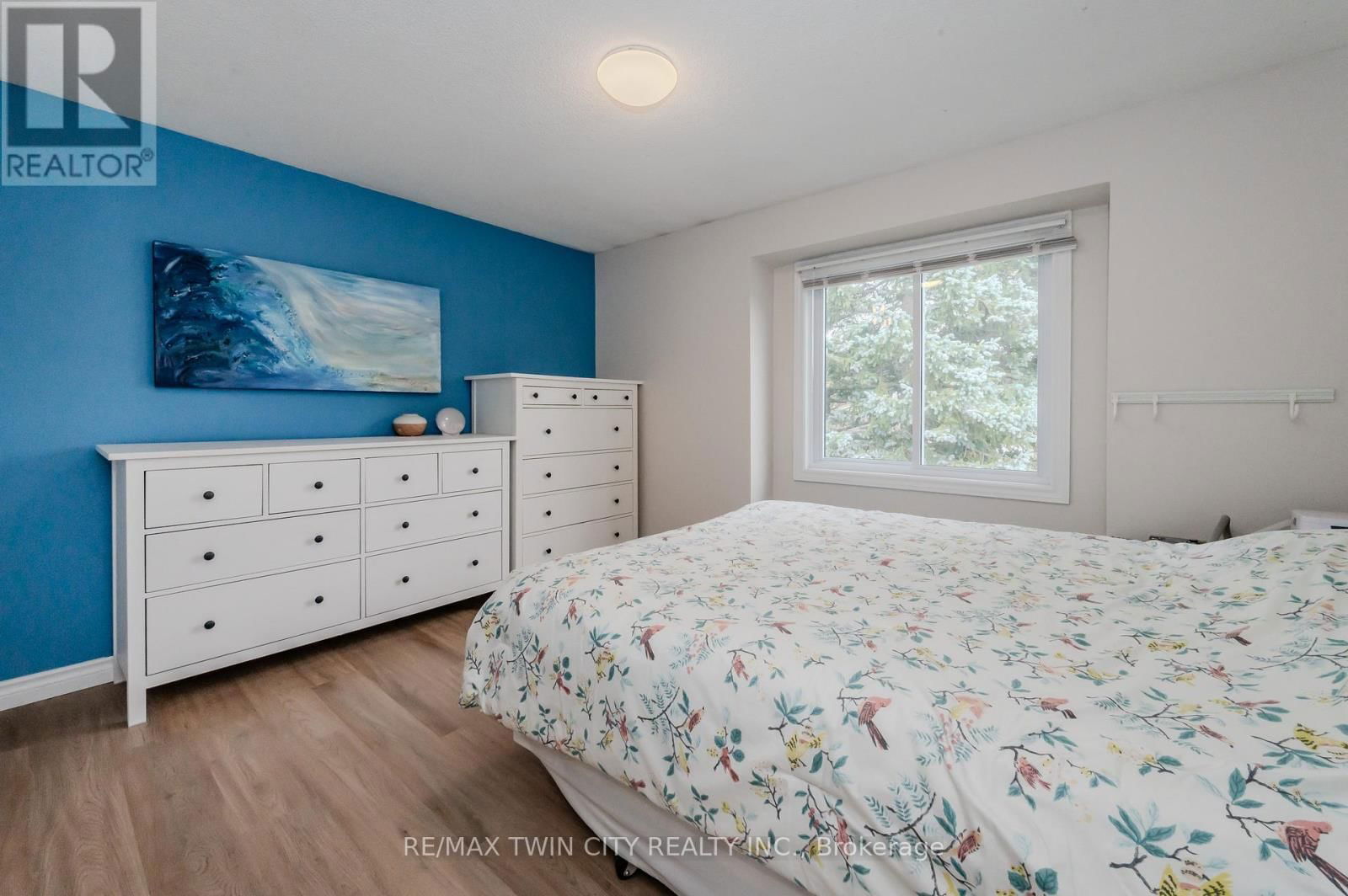 136 ST JEROME CRESCENT Image 27