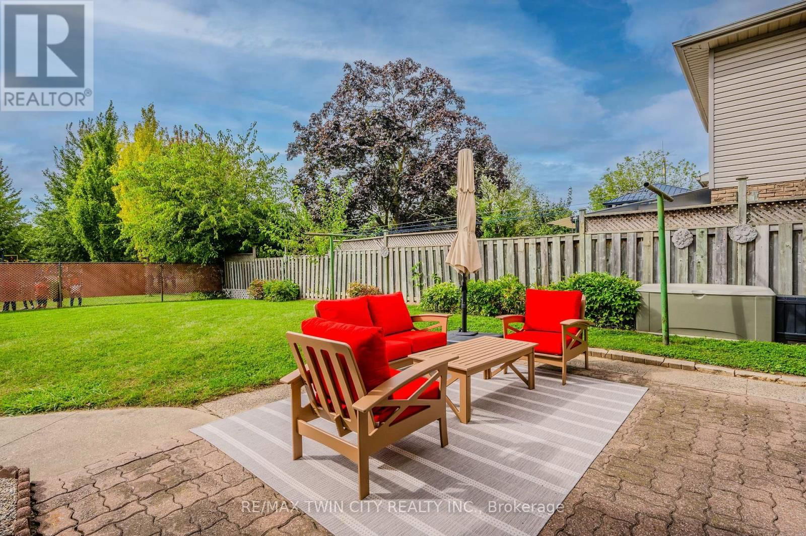 136 ST JEROME CRESCENT Image 37