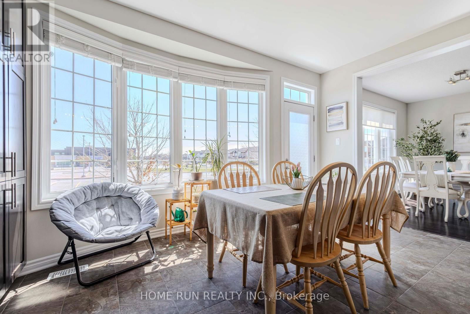 213 DUTCHMANS WAY Image 16