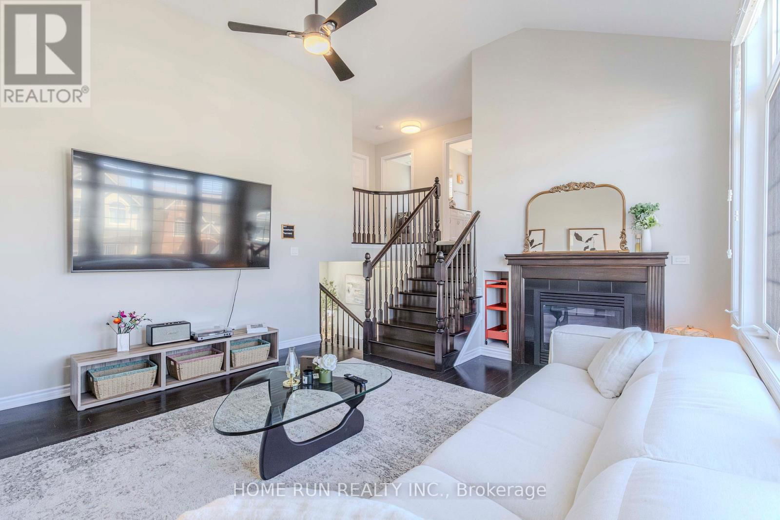 213 DUTCHMANS WAY Image 21