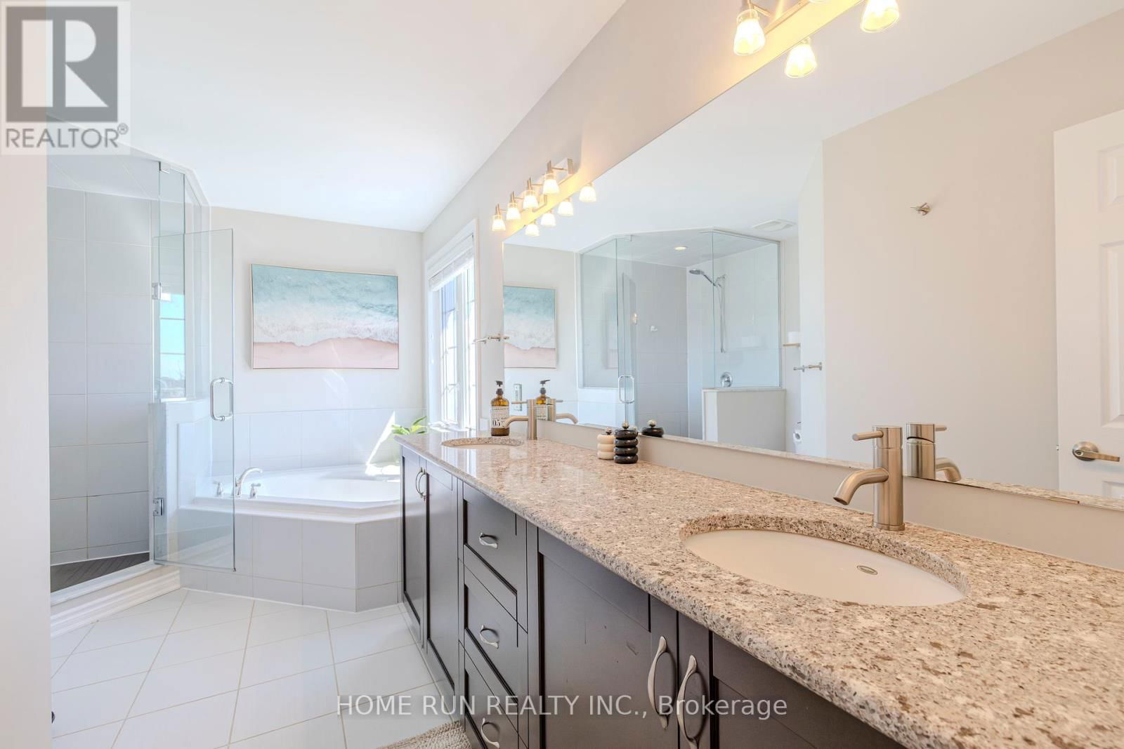 213 DUTCHMANS WAY Image 25