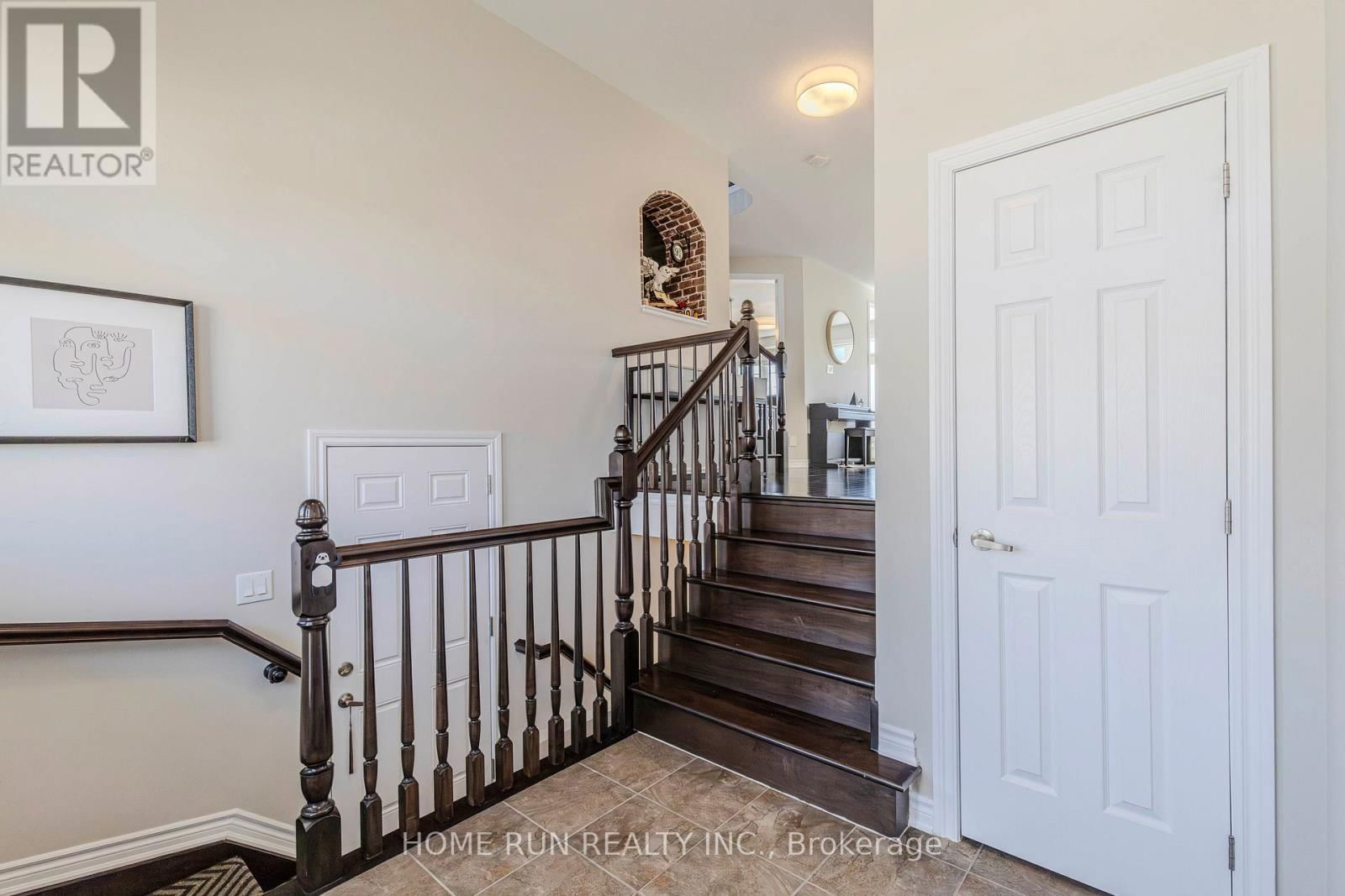 213 DUTCHMANS WAY Image 4