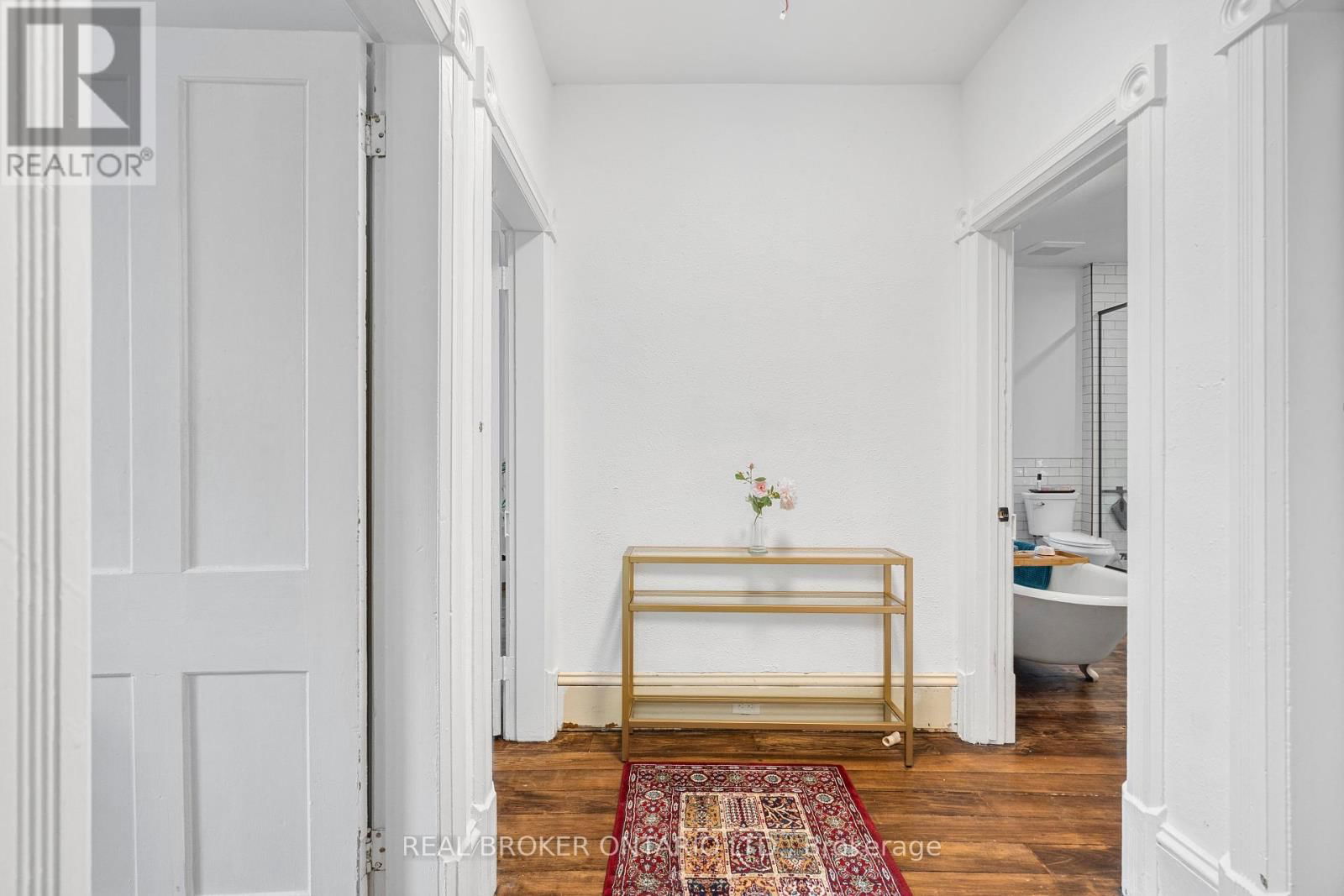 74 LAKE AVENUE WEST Image 32