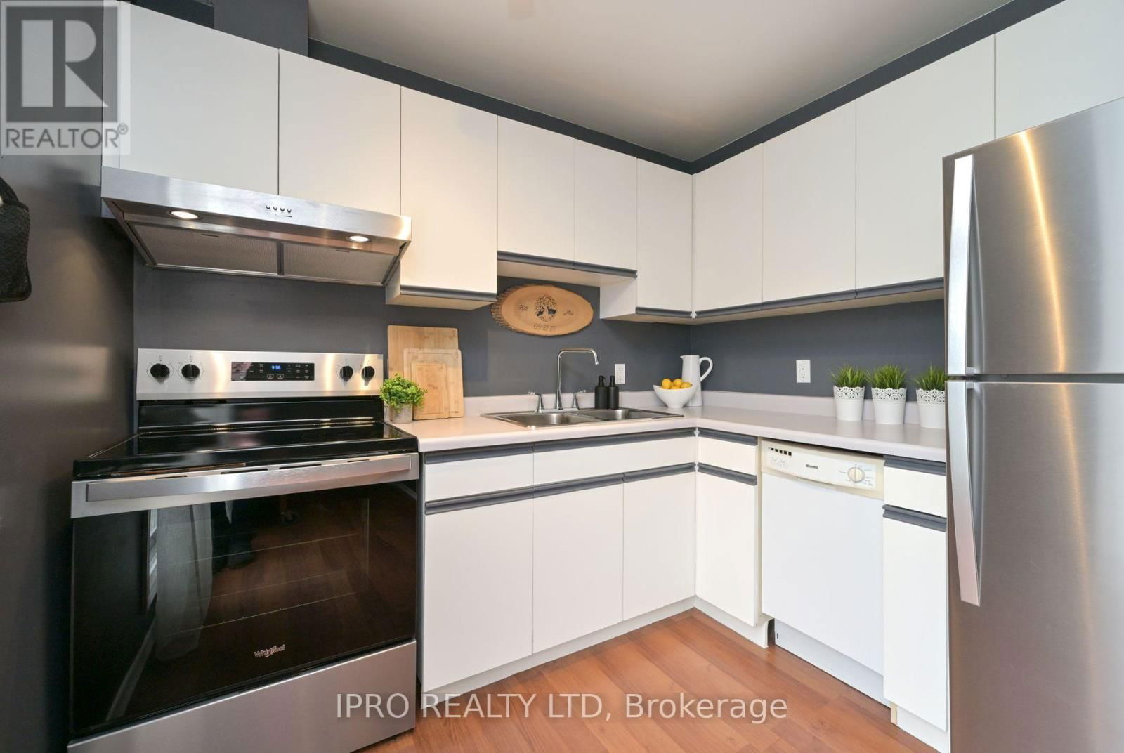 25 - 111 TRAYNOR AVENUE Image 12