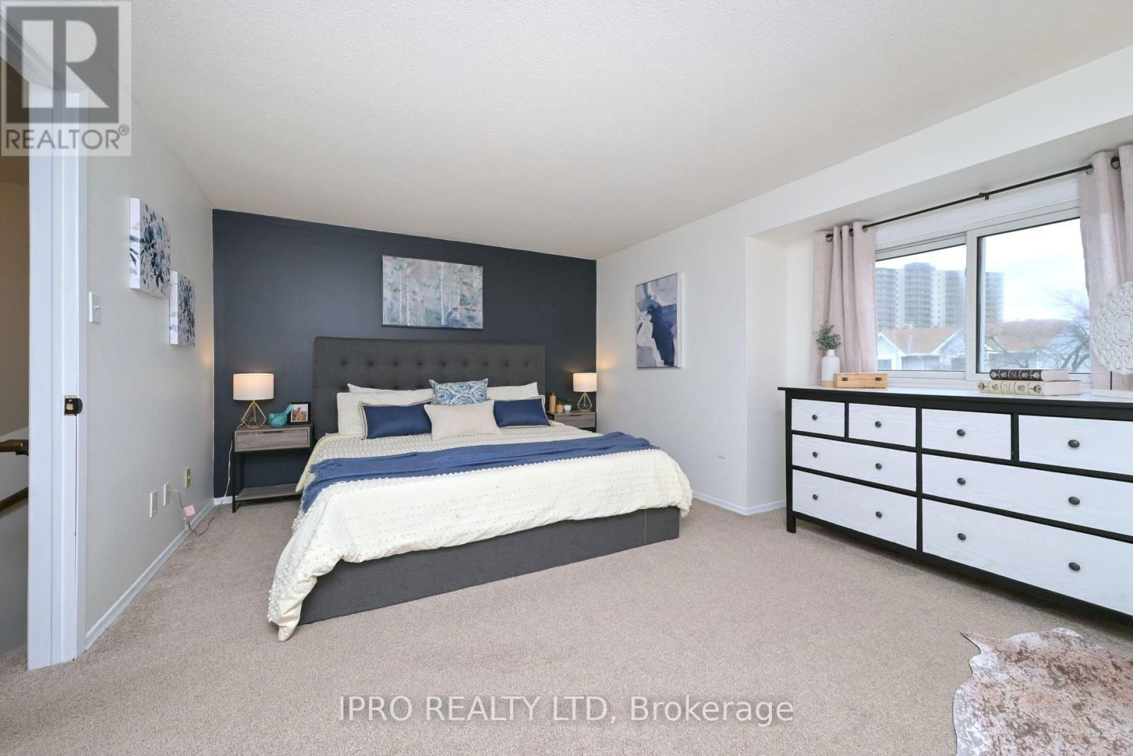 25 - 111 TRAYNOR AVENUE Image 16