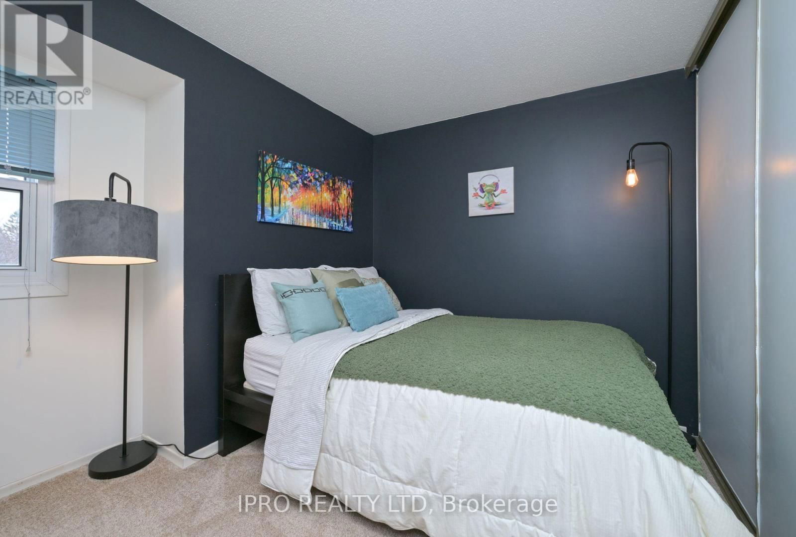 25 - 111 TRAYNOR AVENUE Image 19