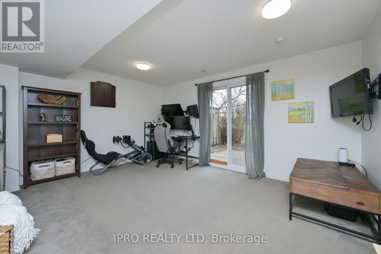 25 - 111 TRAYNOR AVENUE Image 22