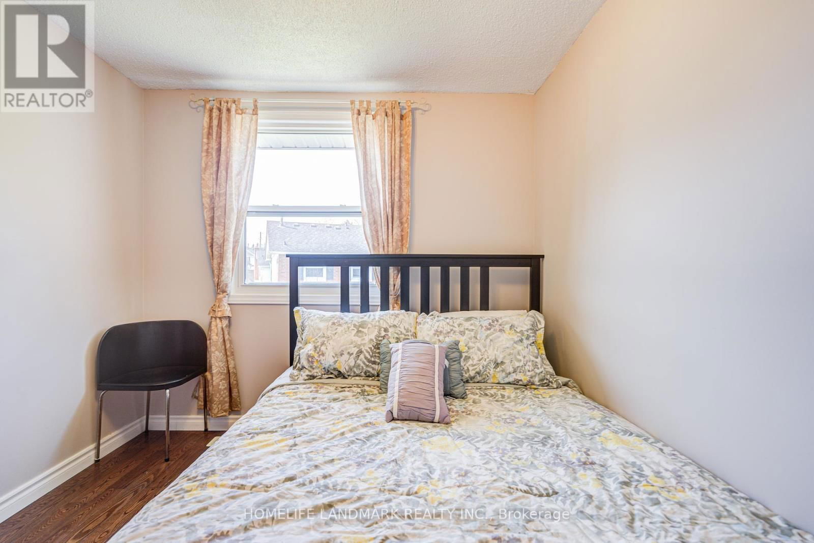 2 - 401 KEATS WAY Image 30