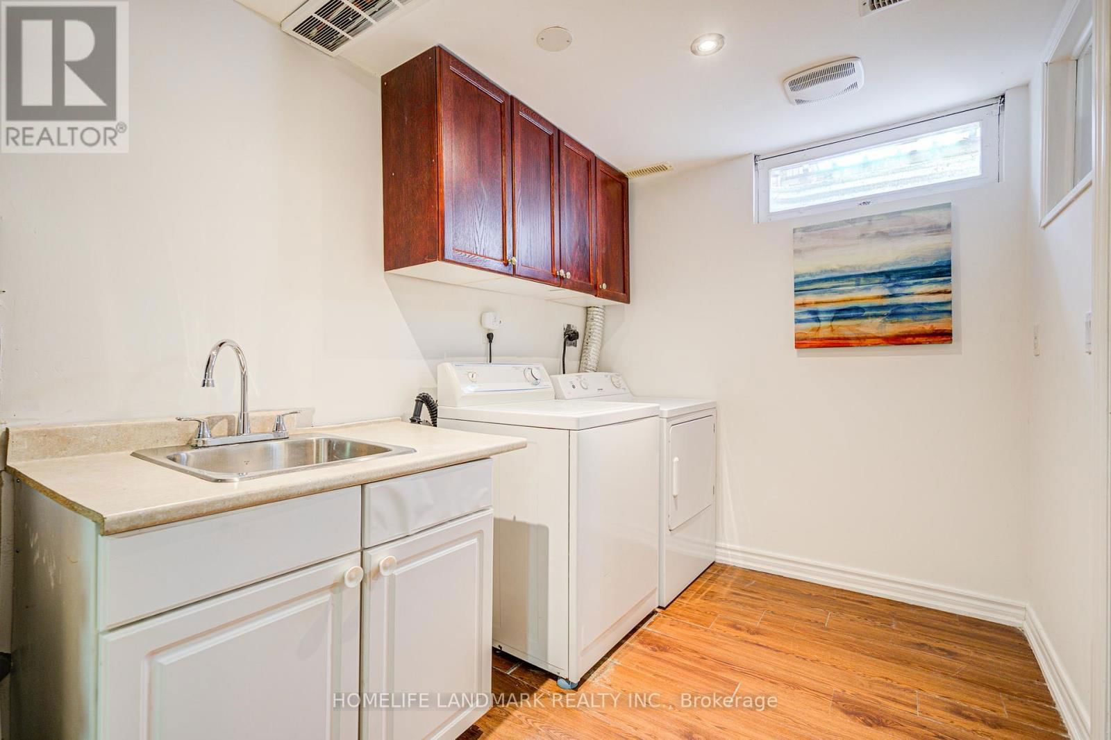 2 - 401 KEATS WAY Image 43