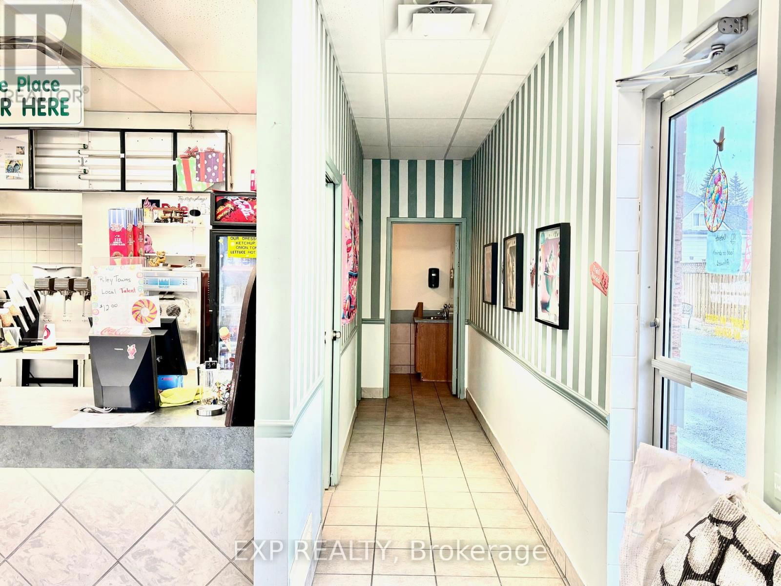 23 BAY STREET NORTH Image 11