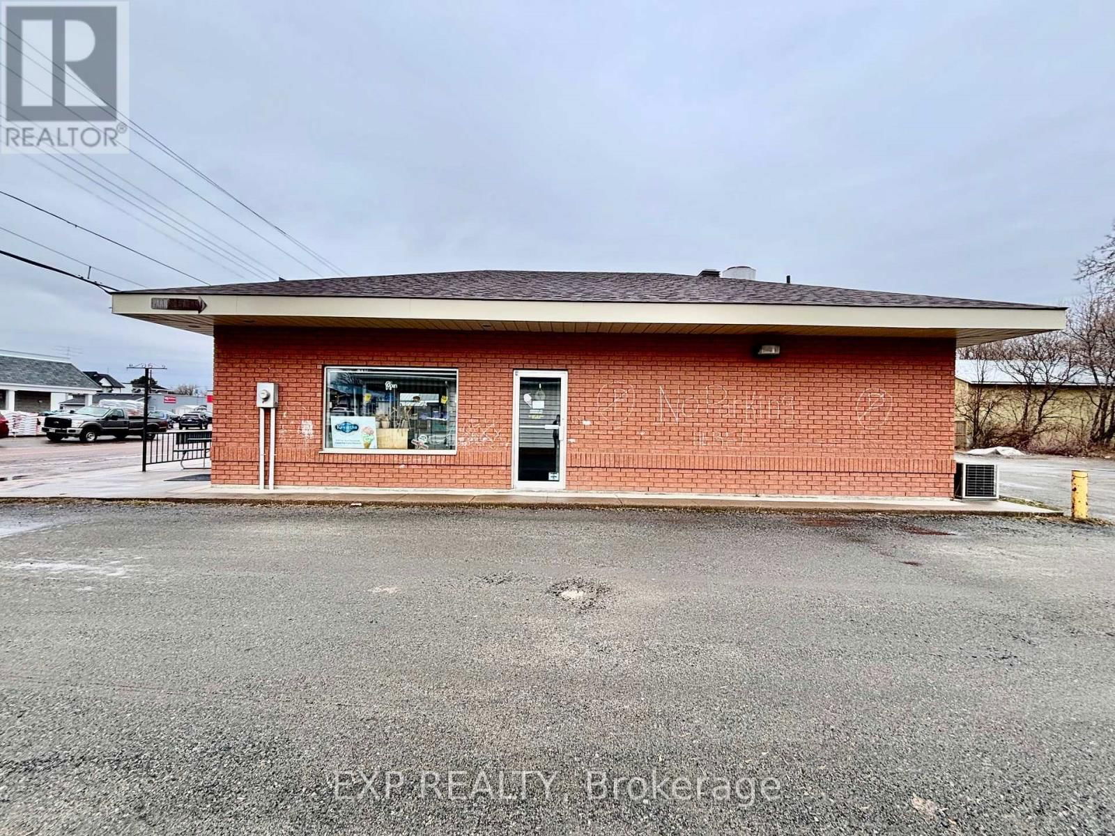 23 BAY STREET NORTH Image 4