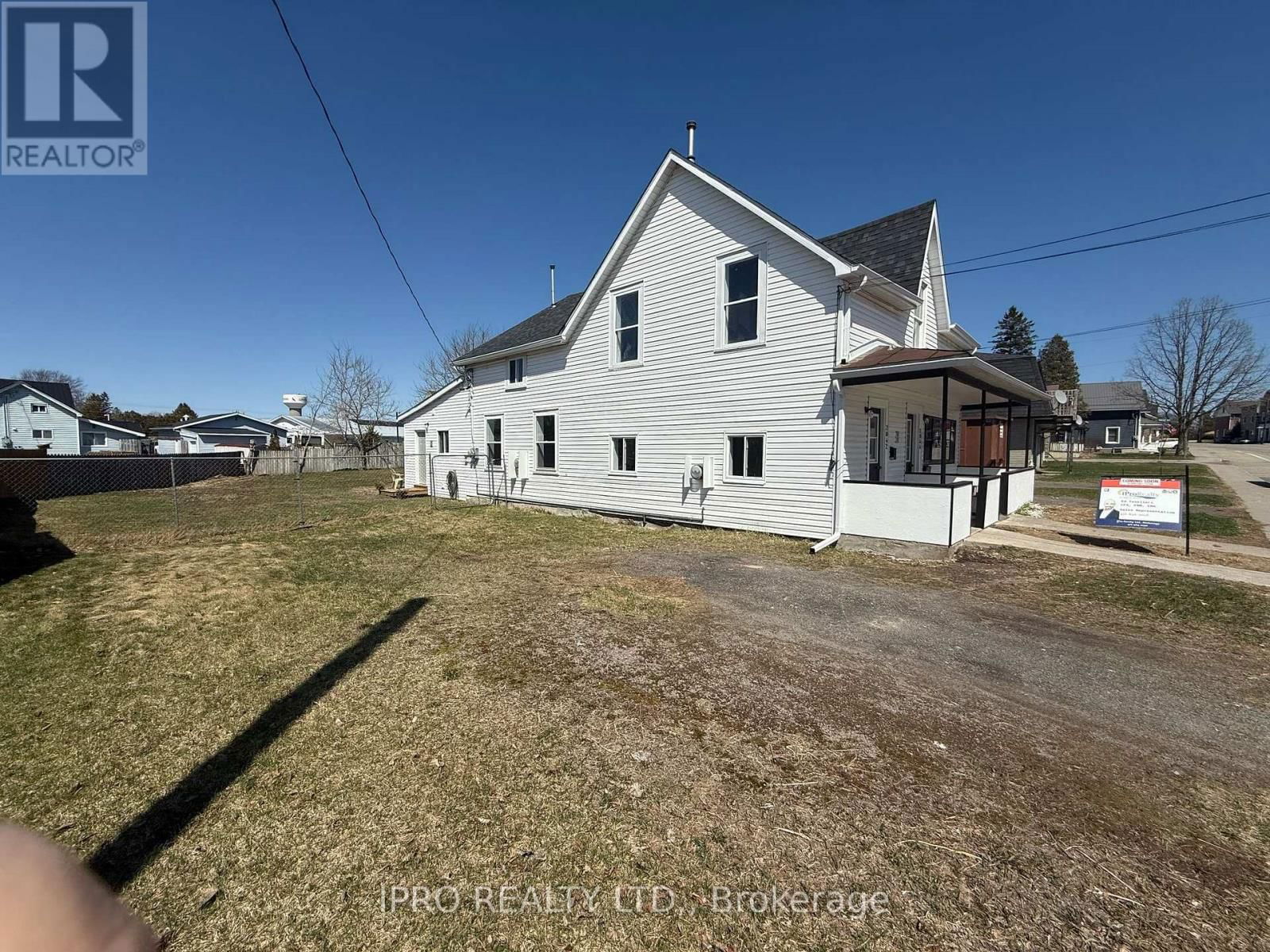 2042-44 DUNDAS STREET Image 43
