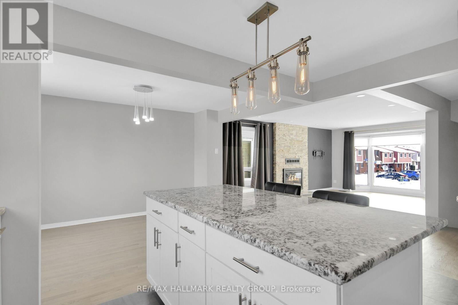 13 COOLSPRING CRESCENT Image 13