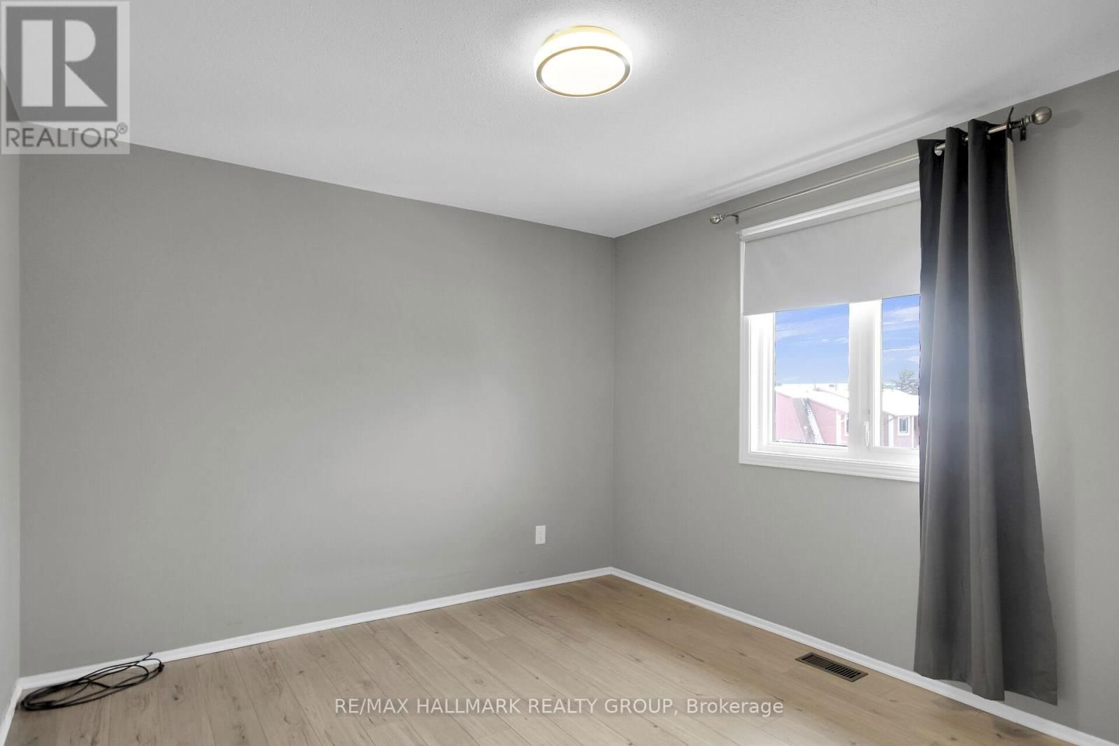 13 COOLSPRING CRESCENT Image 23