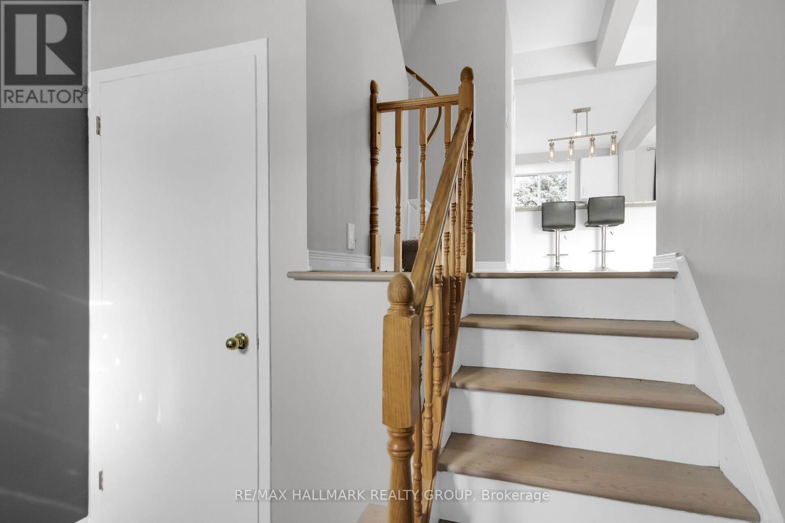 13 COOLSPRING CRESCENT Image 3