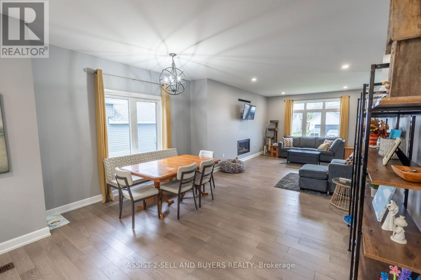 33 BEECH STREET SOUTH Image 8