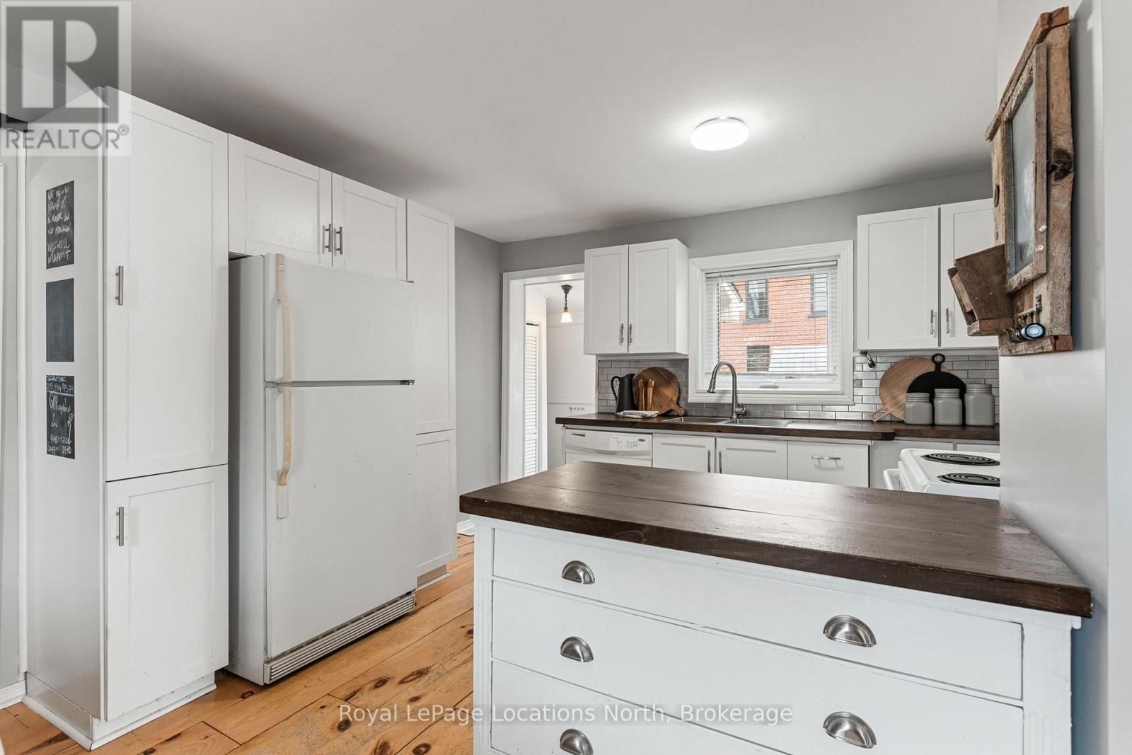24 LOUISA STREET WEST Image 15