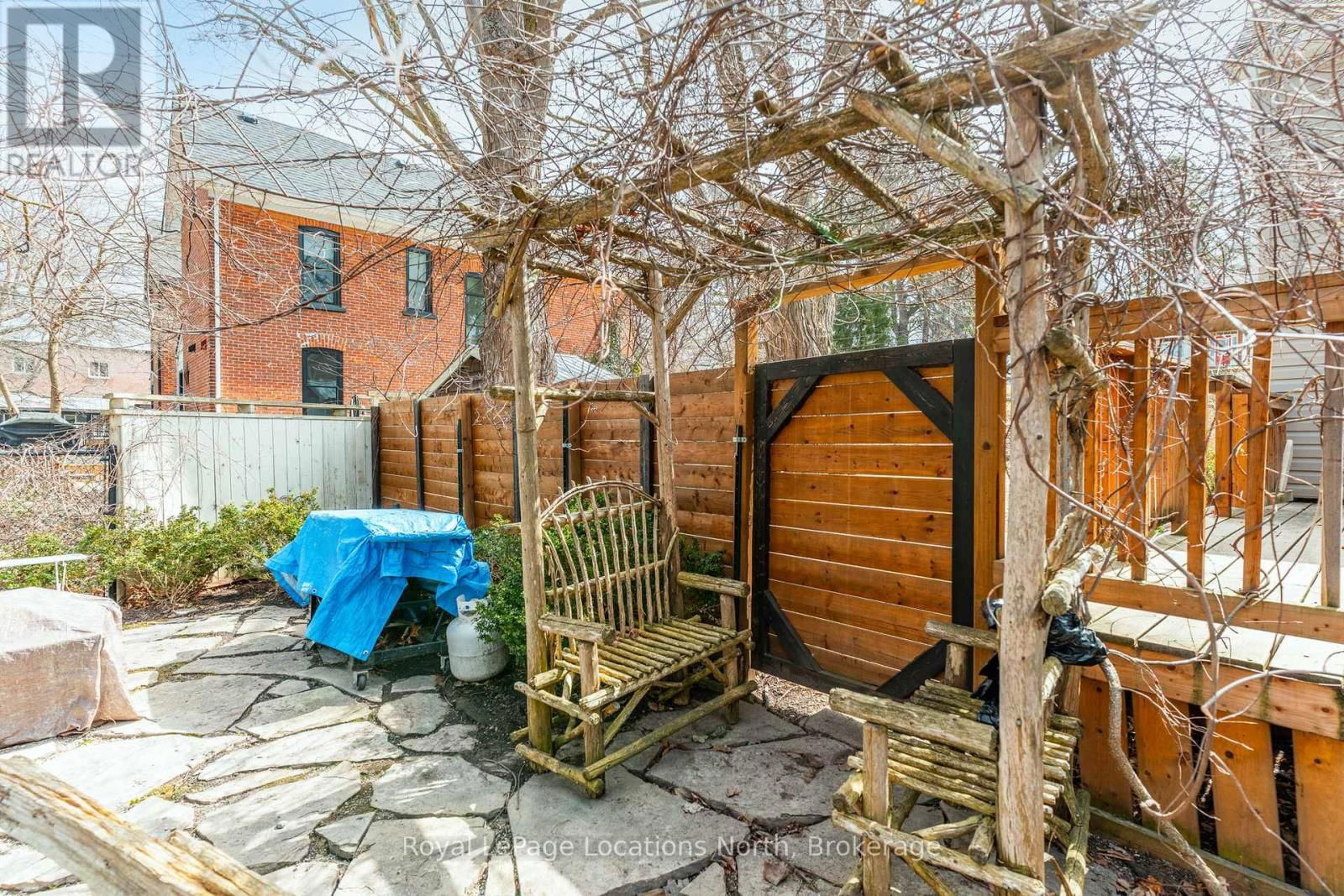 24 LOUISA STREET WEST Image 32