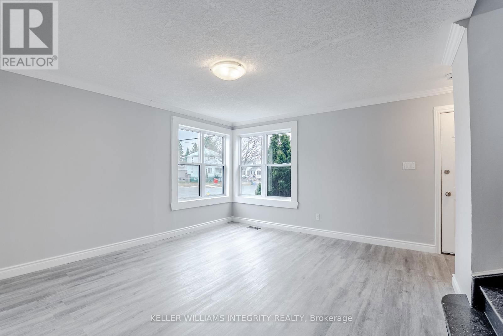 301-303 HOOPLE AVENUE Image 14