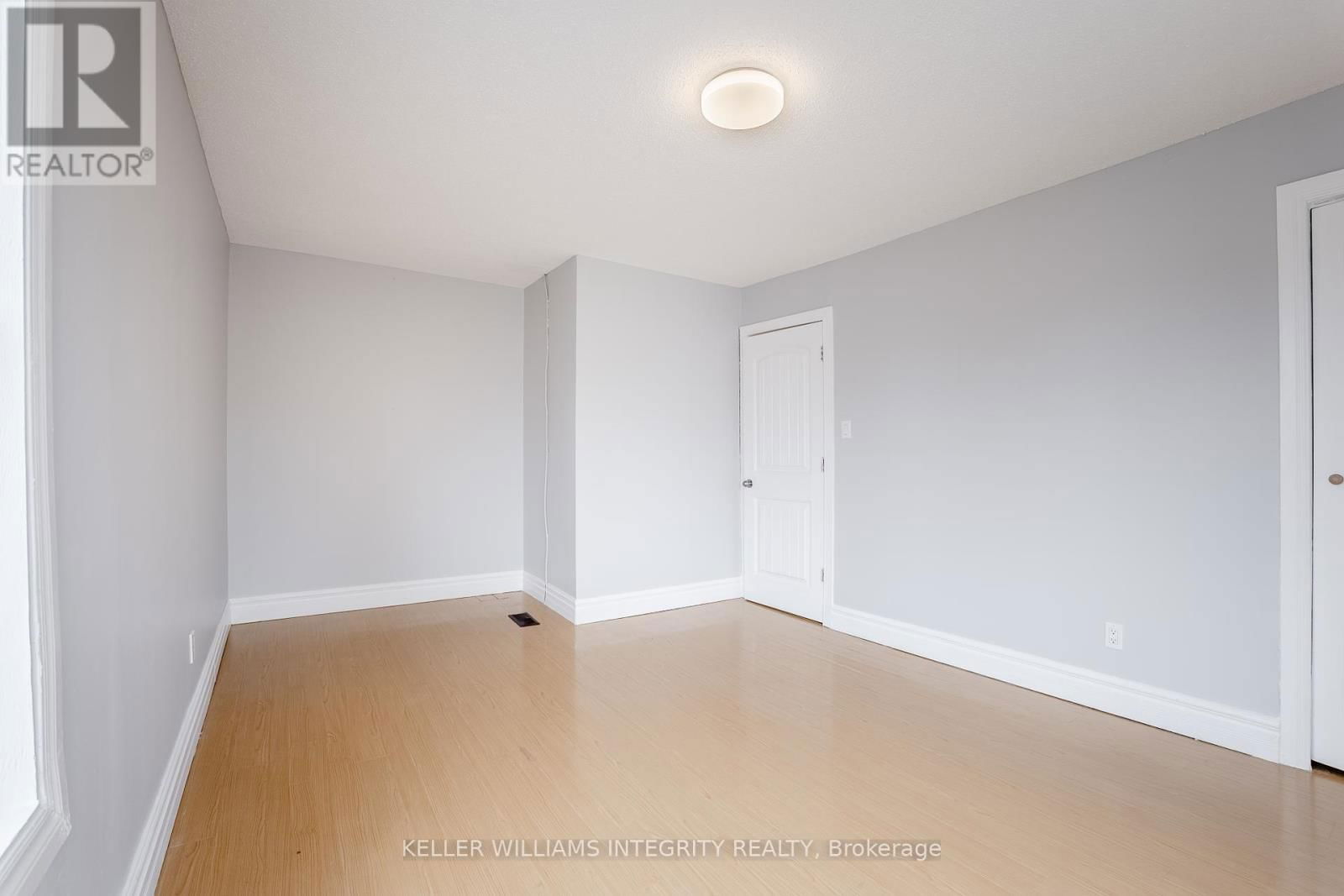 301-303 HOOPLE AVENUE Image 30