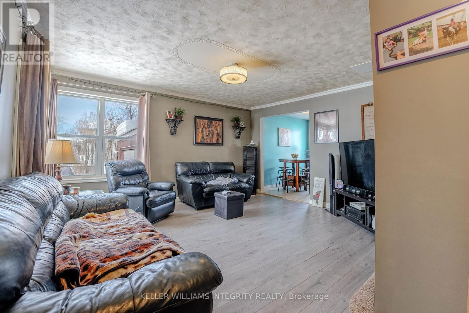 301-303 HOOPLE AVENUE Image 6