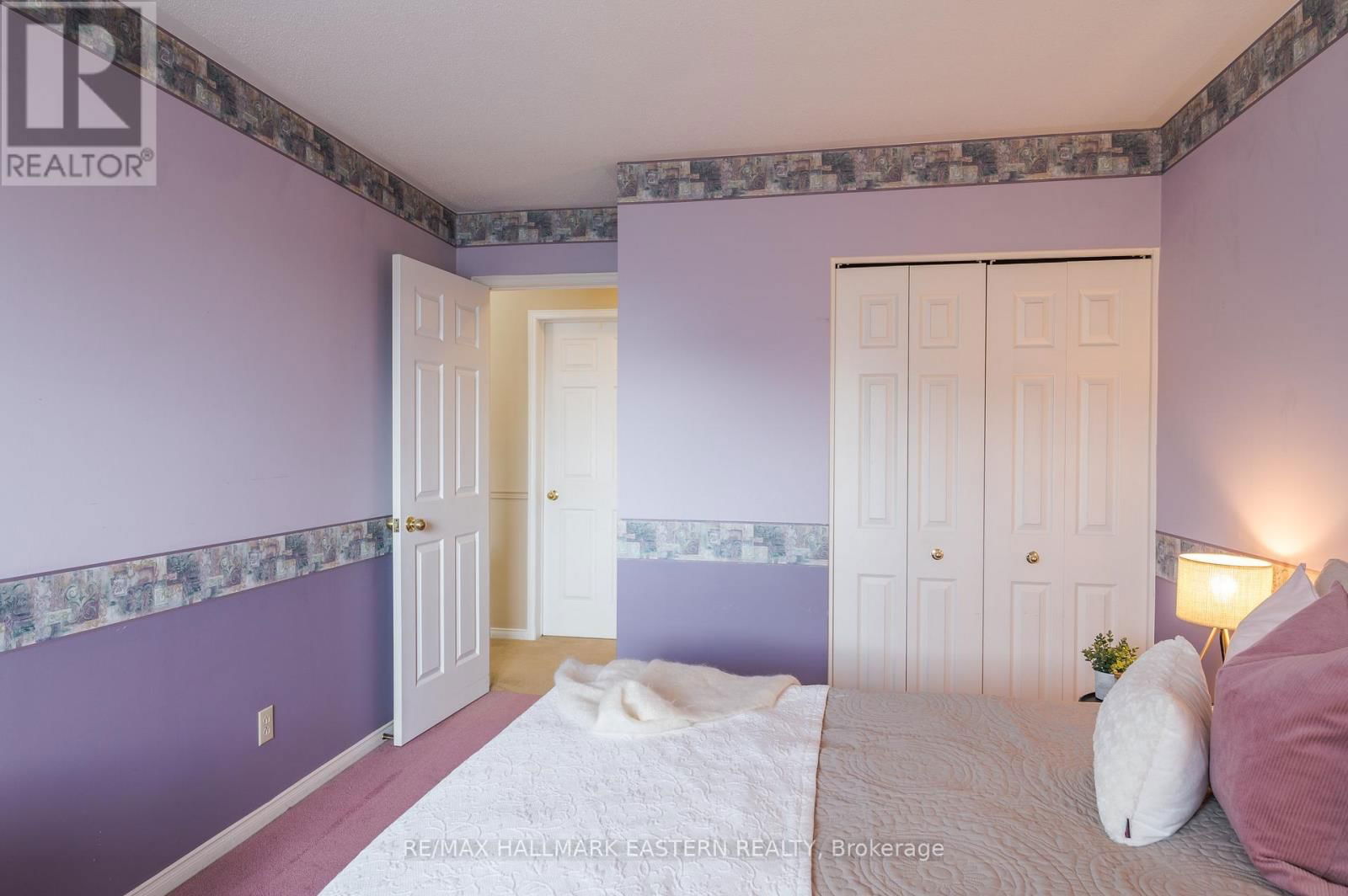 301C - 1099 CLONSILLA AVENUE Image 30