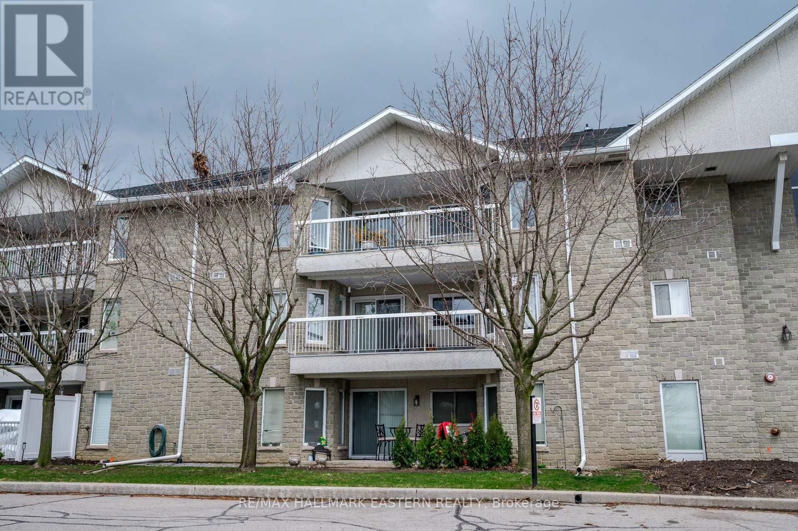 301C - 1099 CLONSILLA AVENUE Image 4