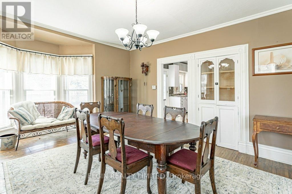 474 TALBOT STREET WEST Image 11