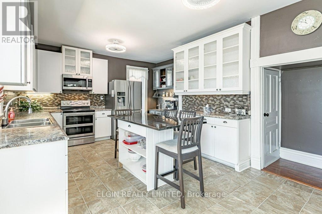 474 TALBOT STREET WEST Image 13