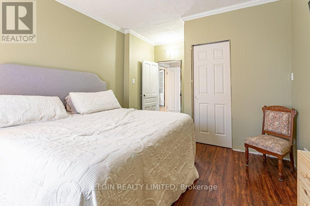 474 TALBOT STREET WEST Image 15