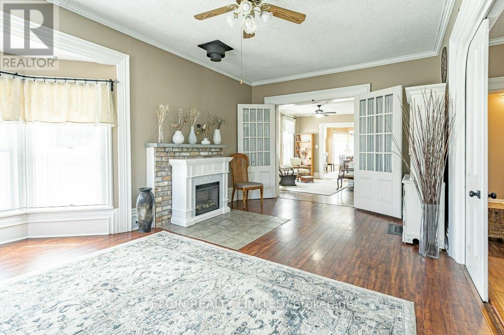 474 TALBOT STREET WEST Image 6