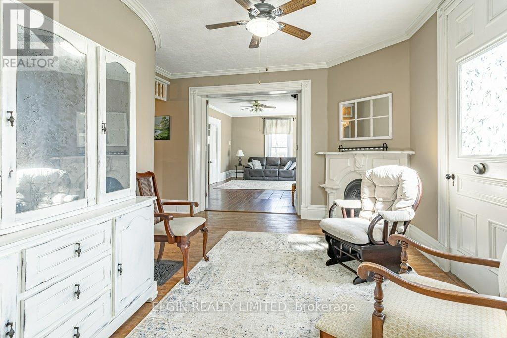 474 TALBOT STREET WEST Image 8