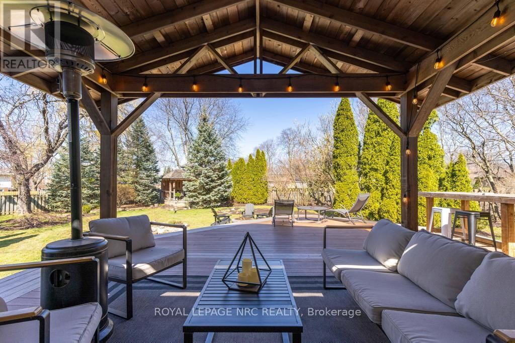 25 VICTOR BOULEVARD Image 15