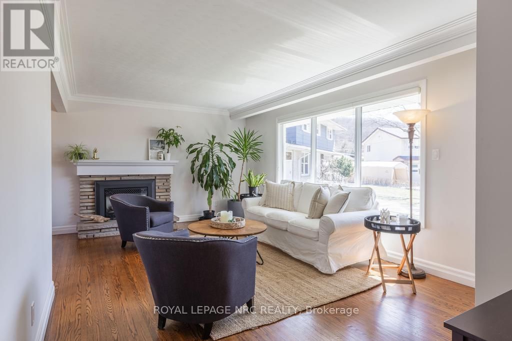 25 VICTOR BOULEVARD Image 19