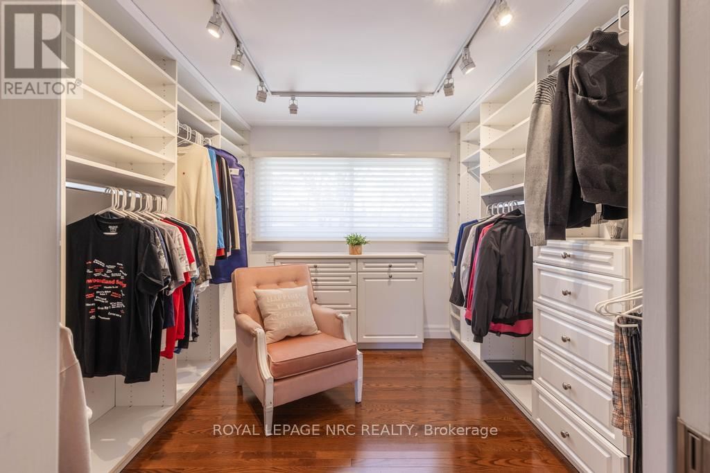 25 VICTOR BOULEVARD Image 29