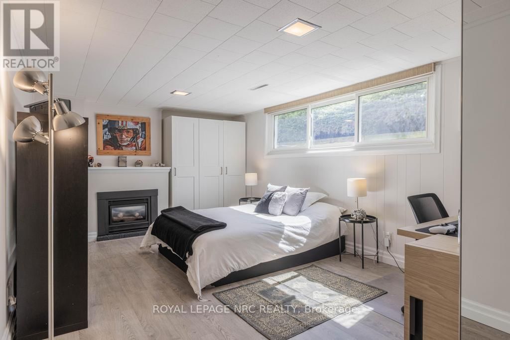 25 VICTOR BOULEVARD Image 36