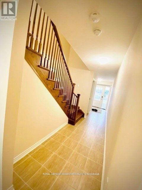 174 HERON STREET Image 12
